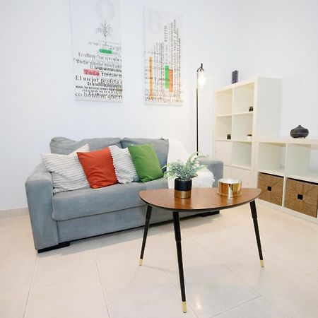 For You Rentals Apartamento Temporal Con Encanto En Malasana Min24 Madrid Exterior photo