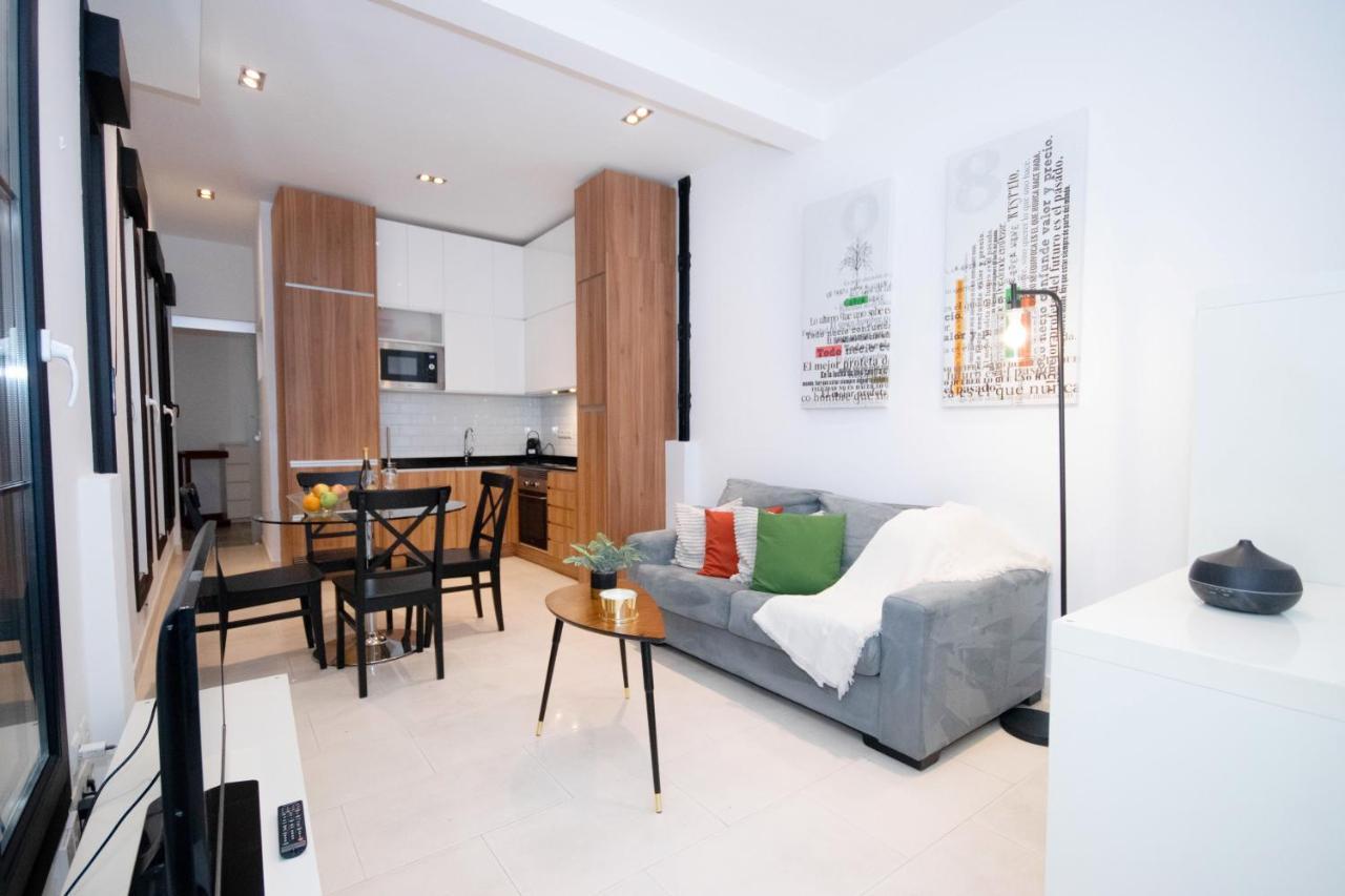 For You Rentals Apartamento Temporal Con Encanto En Malasana Min24 Madrid Exterior photo