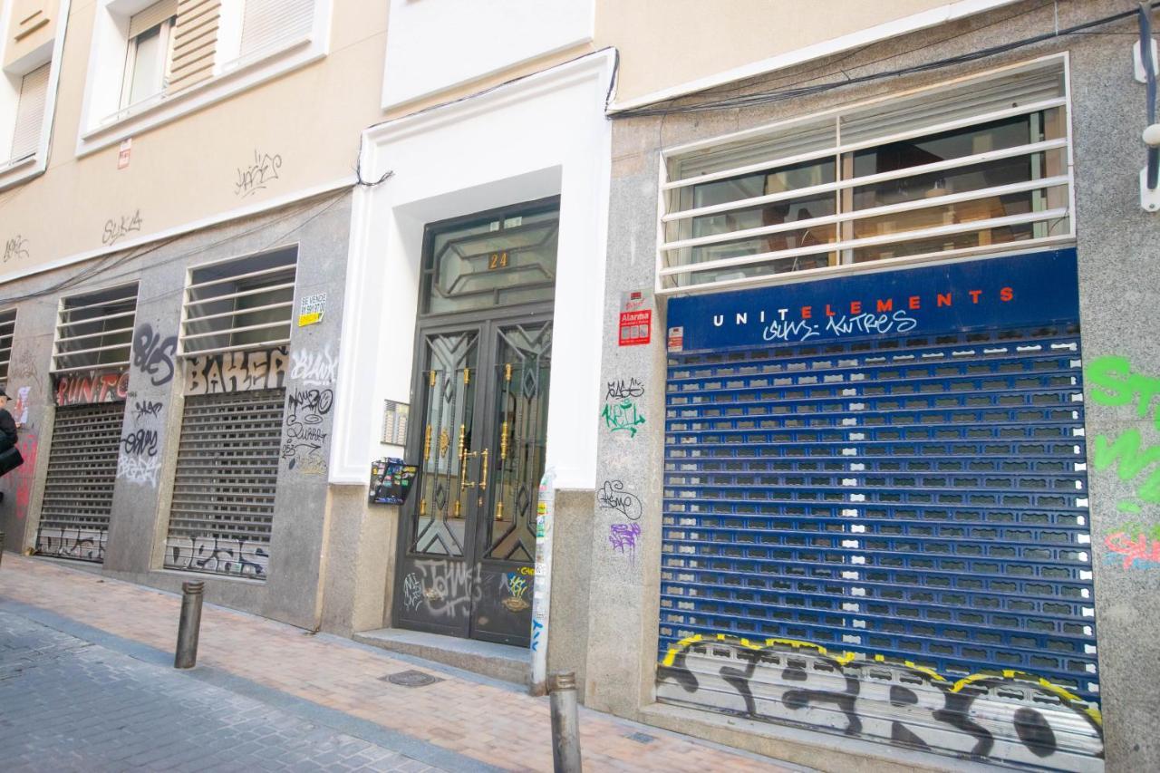 For You Rentals Apartamento Temporal Con Encanto En Malasana Min24 Madrid Exterior photo