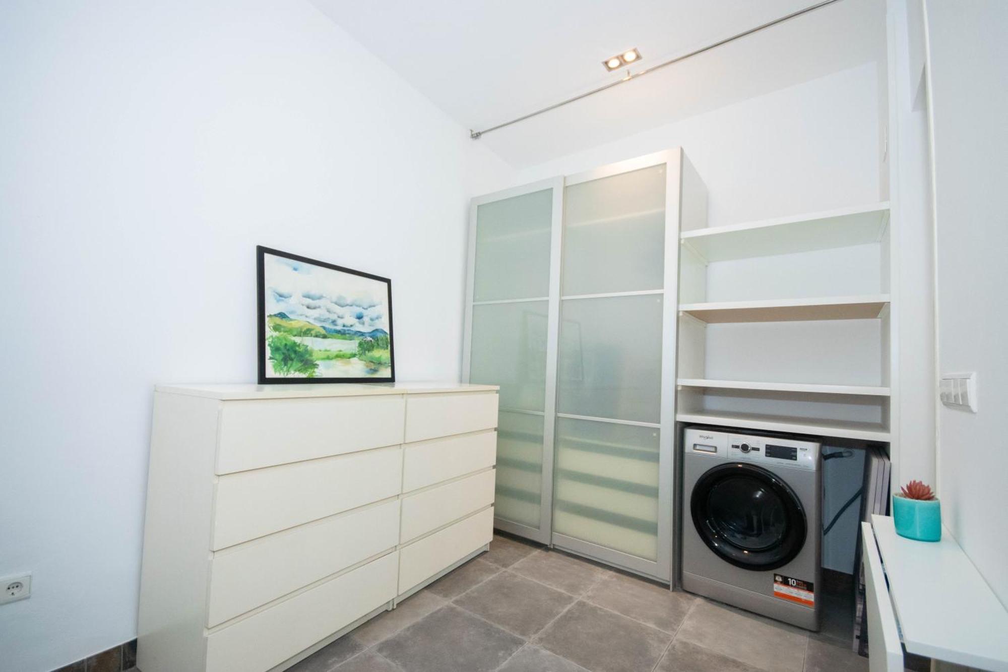 For You Rentals Apartamento Temporal Con Encanto En Malasana Min24 Madrid Exterior photo