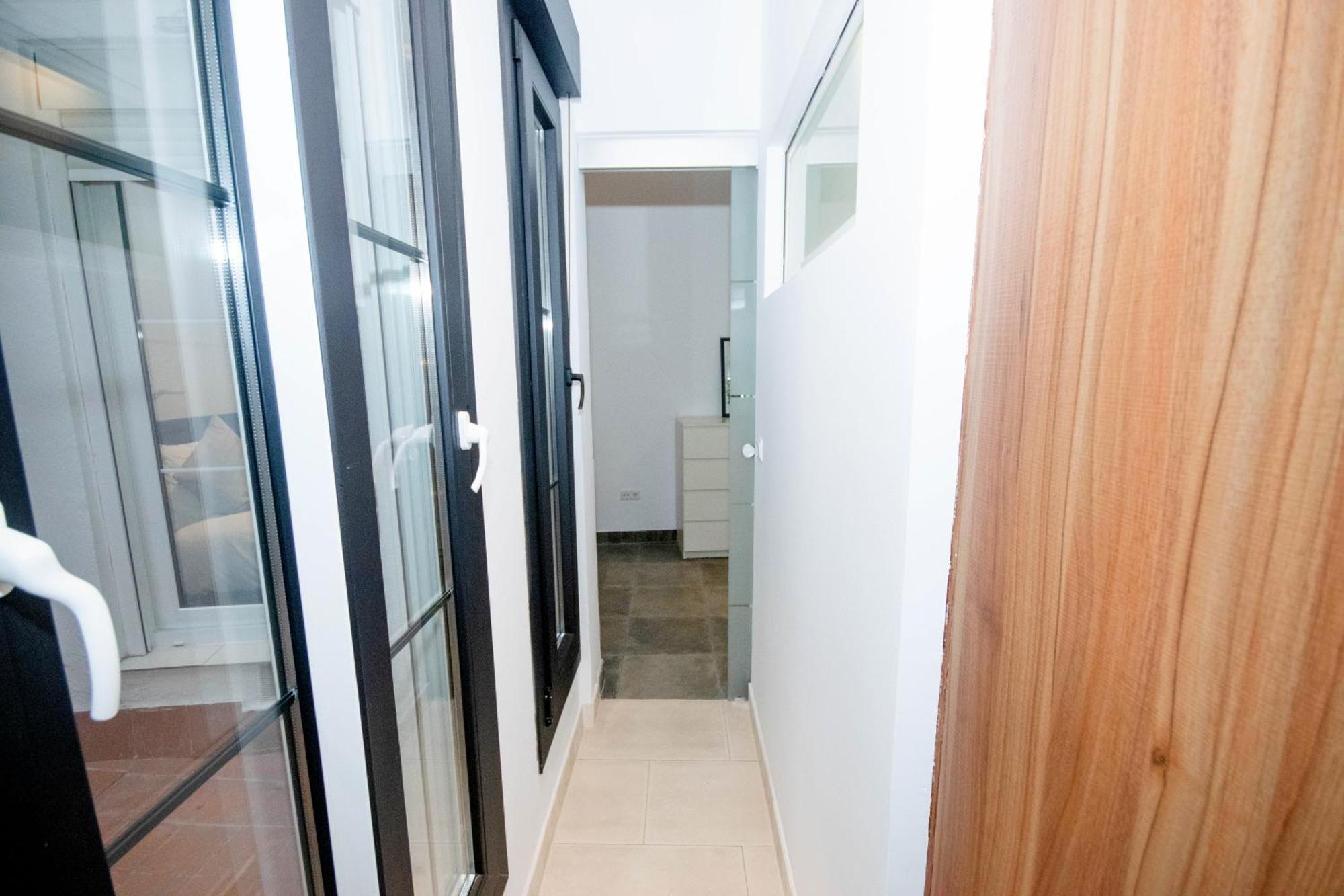 For You Rentals Apartamento Temporal Con Encanto En Malasana Min24 Madrid Exterior photo